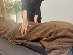 【肩こり腰痛にも💆🏻‍♀️】もみほぐし40分❗️ドライヘッド/足裏マッサージなど組み合わせ自由‼️