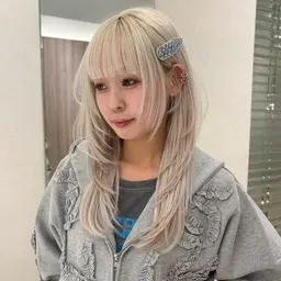 【 急募24日（土）19:45​〜​限定 】✨無料✨ロングレイヤーカット＋頭皮クレンジングmarbb＋補修トリートメント付き