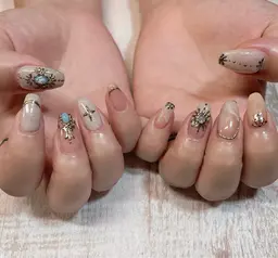 🌸アート持ち込みデザイン150分+甘皮ケア+保湿オイル