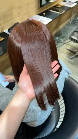 【縮毛矯正】・・・癖をしっかり伸ばしたい方 におすすめです! つやつやになります✨