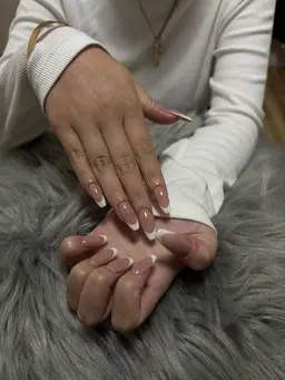 オフ込みフレンチネイル