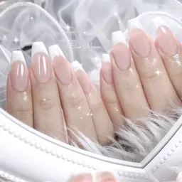 🤍【オフ、ケア込み】フレンチネイル