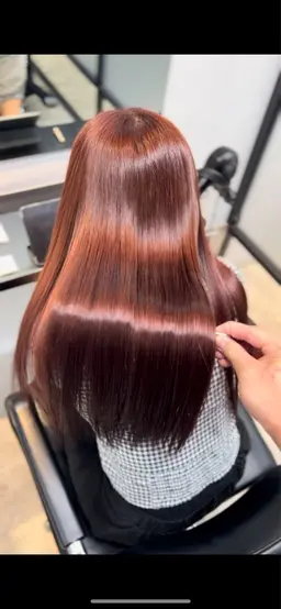 🪞【髪を美しく見せたい方へ】🪞『プレミアムケアカラー🔴➕最高級髪質改善トリートメント』✨