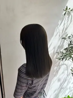 🍩自然な仕上がり🍩カット＋縮毛矯正＋CMCトリートメント