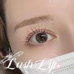 🍒パリジェンヌラッシュリフト/まつ毛パーマ 🍒束感お仕上げ🎶