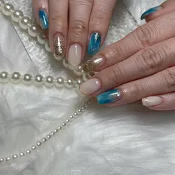 リピーター様♡持ち込みOK🙆♀️3色以上のデザインコース(ソフトジェルオフ込料金)お爪に優しい施術🤍