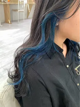 《🍒今季限定🍒》🤍カット+イヤリングカラー🤍(ブリーチ込み)全体カラー+の場合は別途3300円