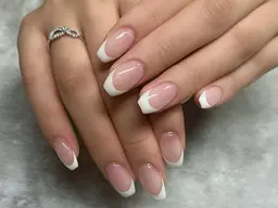 【オフあり】フレンチ🤍🖤