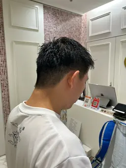 🌱メンズ刈り上げサクッと顔まわりだけ整えたい方にお勧め👍