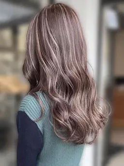 ハイライト【全体】+全体カラー💁‍♀️