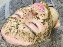 繰り返す肌荒れ・ニキビ跡に◎ハーブピーリング