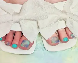 〈オフありでも、オフなしでも〉デザインフットコース、お色変更OK