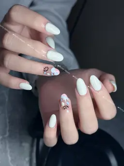 (オフあり)ハンドワンカラー🍀🍀アート2本