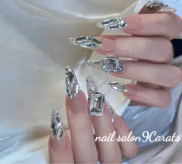 🔥💎ハンドネイル【新規オフ無料】チップ長さだし・ワンカラーかラメグラ➕パーツ放題コース¥12980