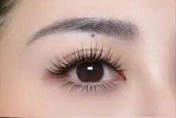 束感ボリュームラッシュ100束+下30束　LED付き¥6600円★束感ボリュームラッシュ120束+下30束7600円