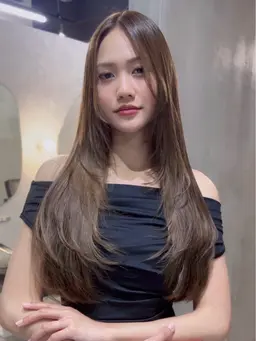 24歳以下または学生さん限定✨【垢抜け間違いなし】人気のレイヤーカット & 透明感ヘアカラー＋トリートメント　大濠／西新