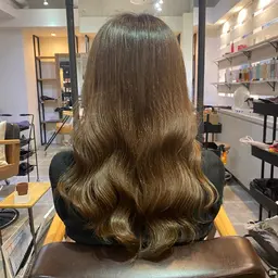 ☁️お出かけ前に綺麗にしましょう☁️🌿前髪カット➕コテ巻き🌿