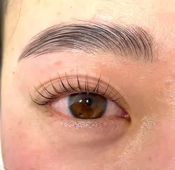 🌼パリジェンヌorまつ毛パーマご新規様のみ🌼（18時以降＋500円21時以降+1000円＋追加土日500円）