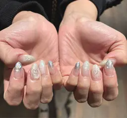 オフありニュアンスネイルコース💅(サンプルあり)