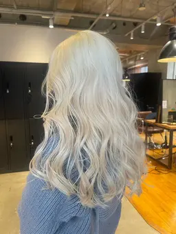 【ブリーチ込み】ダブルカラー＋トリートメント🥣✨