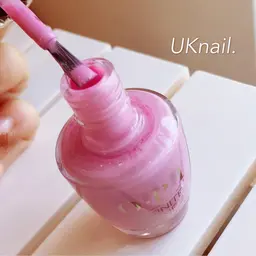 【形を整える＋マニキュア10本塗り】【ペディキュアもok!】