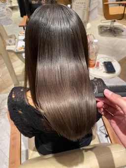 【髪がボロボロ…一度で綺麗にしたい方必見】🙏✨urupoolオリジナル髪質補正トリートメント⭐️＋質感改善カット✨