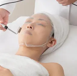 毛穴洗浄+ビタミンC導入🍋ニキビ跡、ニキビに効果的💆🏼♀️