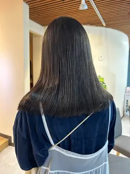 カット/艶々縮毛矯正✨️💍