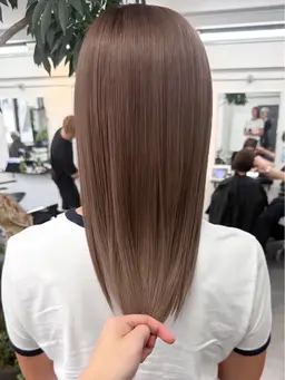 2月限定👑髪質改善カラー👑ウル艶美髪へ🫧ダメージを抑えて色持ちも手触りも◎