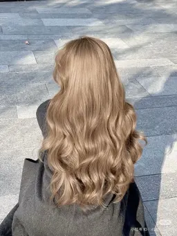 【全頭ワンブリーチ＋オンカラー】一人一人のなりたいを叶える✨️艶のあるハイトーンカラー💘