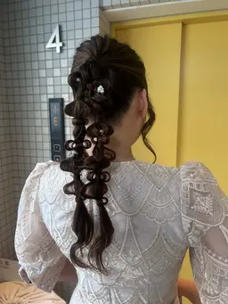 💍ヘアセット+フルメイク💍結婚式やパーティー等お呼ばれやライブ参戦ヘア&メイクをしたい方✨早朝🆗料金ご相談下さい!