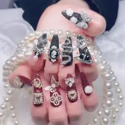 チップ長さ出し💕 持ち込みデザイン/豪華パーツつけ放題