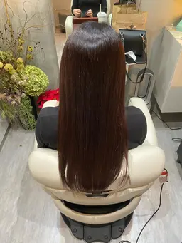 ゴワつき膨らみ解消ならこれ✨骨格診断小顔カット＋質感ボリュームダウンダメージレストリートメントストレート