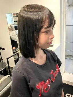 《期間限定》うる艶透明感ケアカラー➕髪質再生トリートメント➕トリミングカット💇‍♀️✨