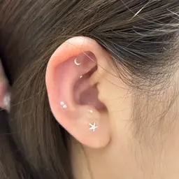 【何度でもお試し価格】痛くない‼️耳つぼジュエリー💎✨