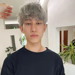 【カット無しメンズブリーチ⚡️⚡️】ケアブリーチカラー+トリートメント/ミニモ限定❗️