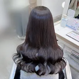 【🍒成人式にロングにしたい方必見🍒】エクステ長さだし50本✨️エクステカット＋コテ巻き無料✨️本数の追加⭕️