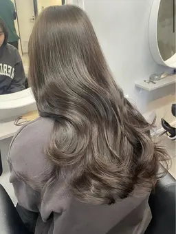 12月限定クーポン⛄️🩵ブリーチなしWカラー＋Aujua 5stepトリートメント🧴🫧