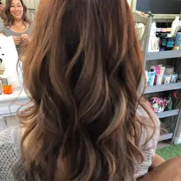 ゆるふわカール ＋カット ＋トリートメント💁‍♀️✨