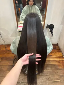 【扱いやすい髪へ✨️】カット➕髪質改善ストレート➕Aujuaトリートメント