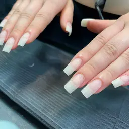 【スカルプ】SNSで話題‼︎自爪風ネイル