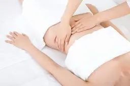 【腸も頭もスッキリ♪】脳腸相関コース（腸もみ+ヘッドスパ）