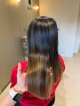 【バレイヤージュ/ブリーチ込み】カット➕バレイヤージュ➕透明感クオルシアカラー➕ベースTR