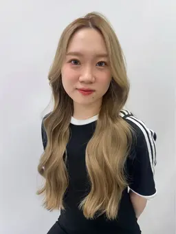 カット⭐️＋髪質改善艶カラー🍒＋オリジナルトリートメント🫧