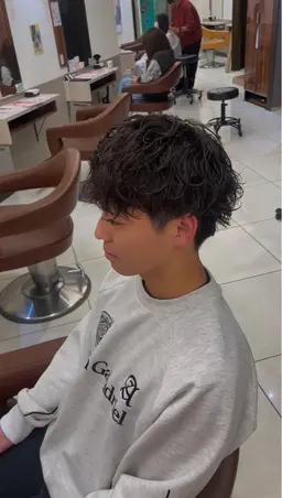 ‼️12月限定‼️カット＋シャドウパーマ＋前処理トリートメント¥14,300→8,900