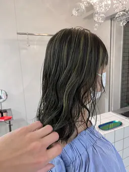 似合わせカット+透明感抜群ハイライトカラー◎