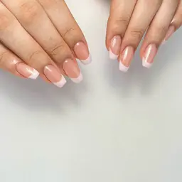 【HAND オフ有】フレンチネイル