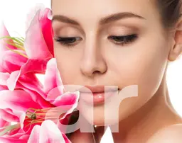 お顔脱毛(ヒアルロン酸配合パック付き)¥5,000