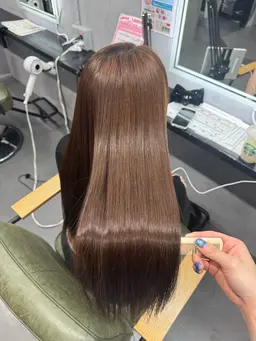 カット✂️➕縮毛矯正✨➕ワンカラー🫧➕Aujuaトリートメント🦄