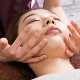 【小顔コース】エラ張り、むくみ、たるみを気にされてる方におすすめ!60分